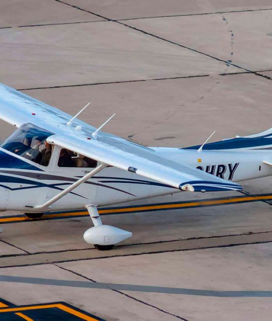 Політ на літаку Cessna-182 Skylane ознайомчий політ на літаку